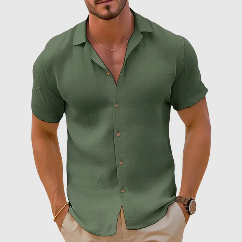 Men's Short Sleeve Shirt with Button Closure and Classic Collar