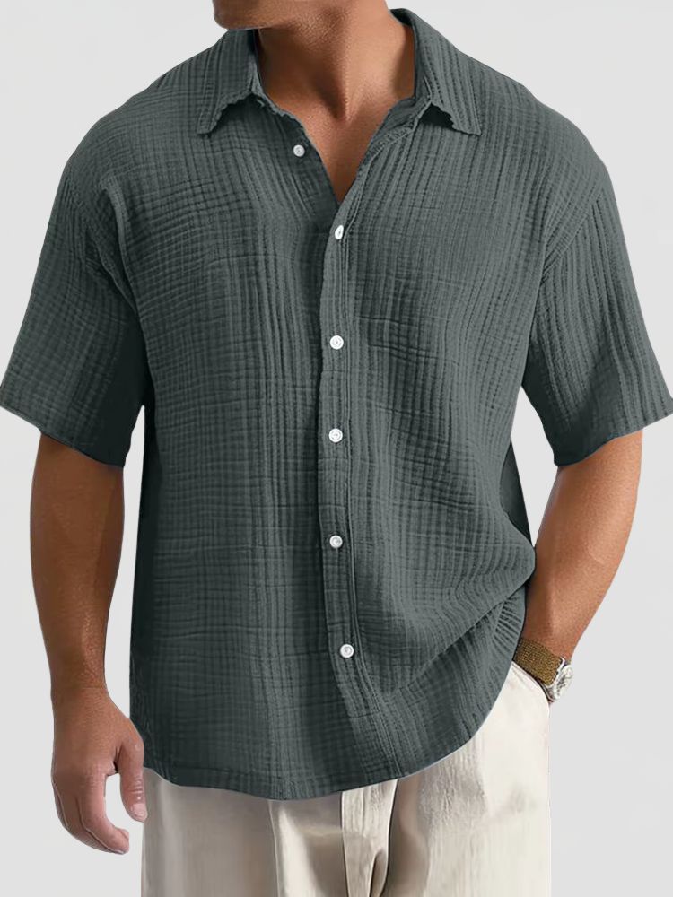 Men's Short Sleeve Textured Shirt with Classic Collar and Button Closure