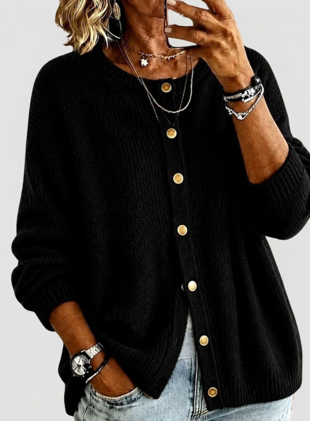 Women's Knit Cardigan with Round Neckline and Relaxed fit
