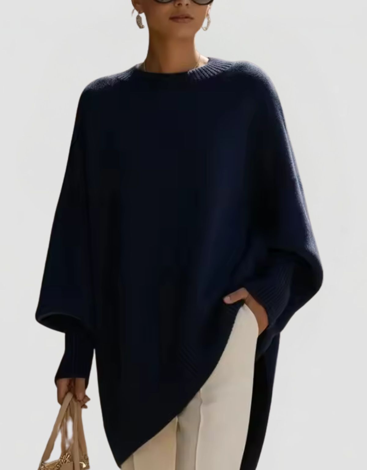 Women's Oversized Knit Jumper with Round Neck and Asymmetric Hem