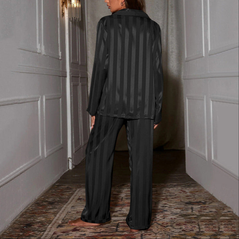 Women's Satin Look Pyjama Set with Long Sleeves and Button Closure