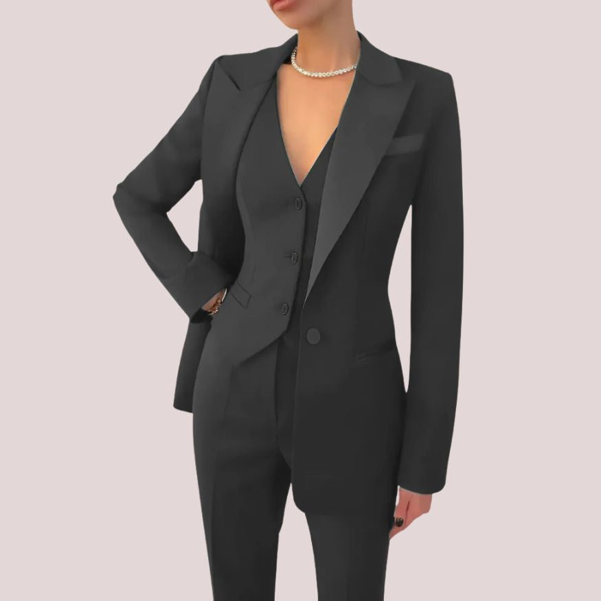 Womenâs Three-Piece Suit with Structured Fit