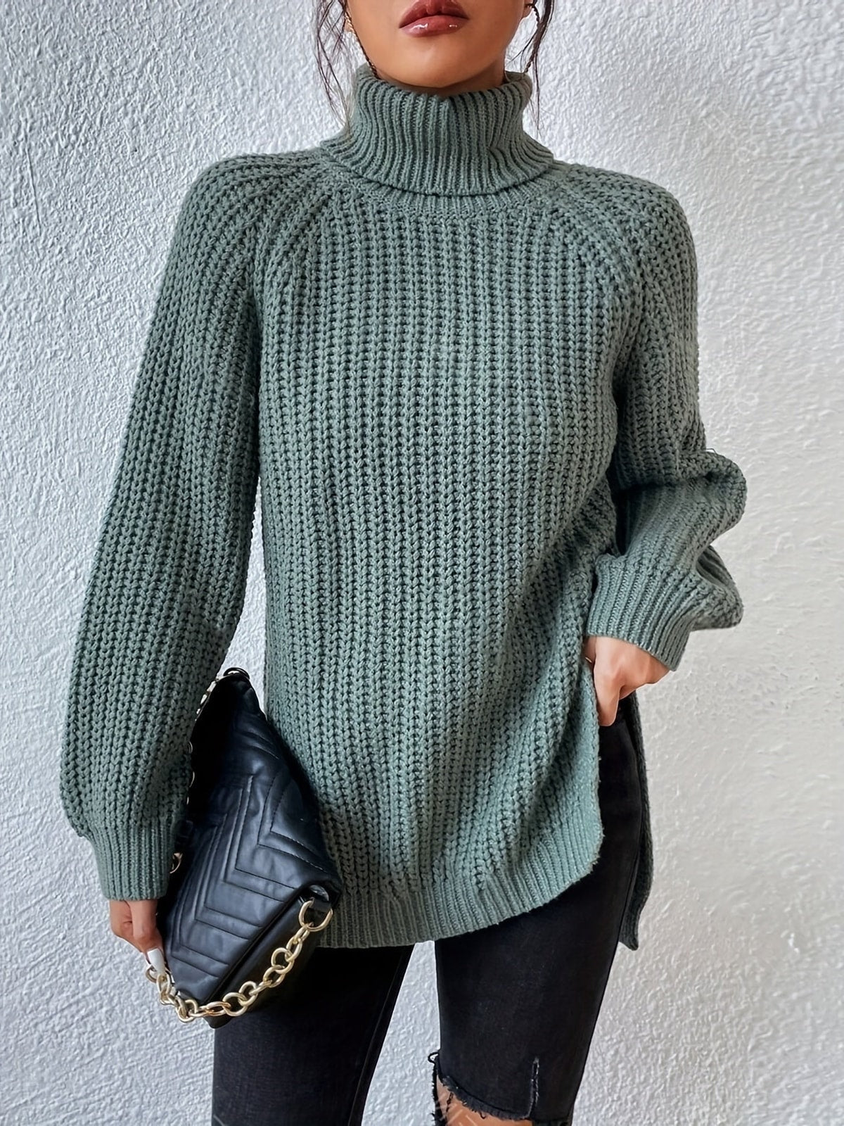 Women's Knit Turtleneck Jumper with Long Sleeves and Side Splits
