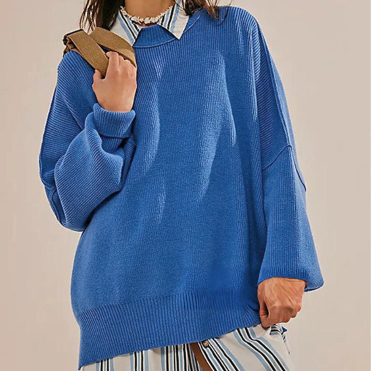 Knit Jumper with Round Neckline and Relaxed Fit for Women