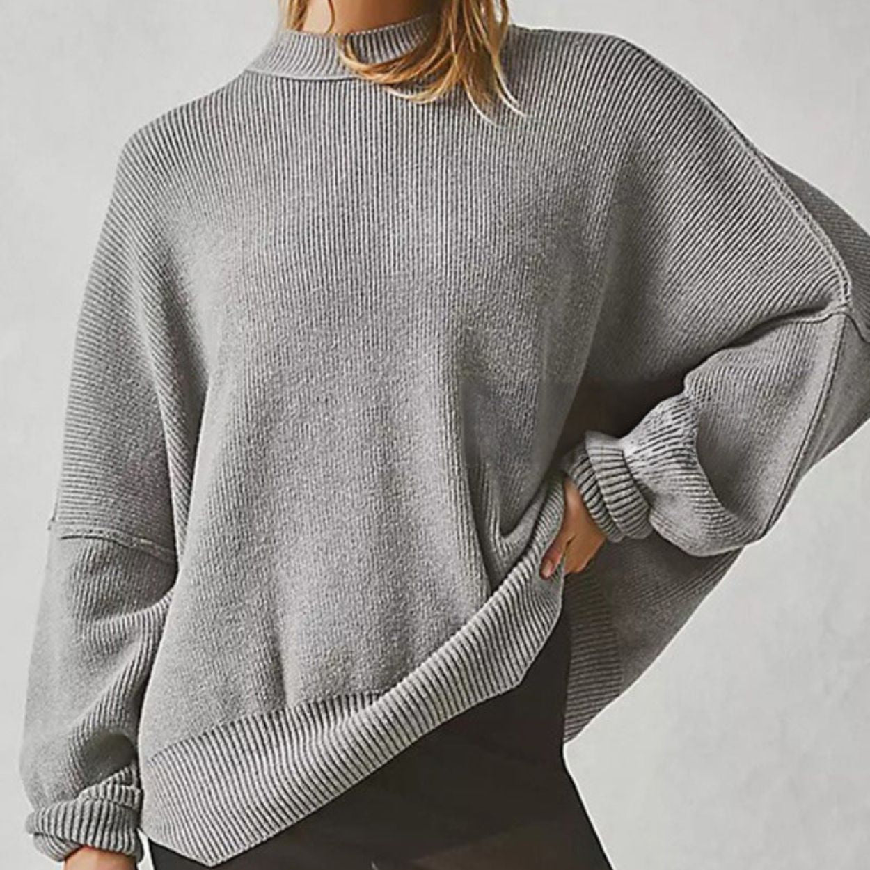 Knit Jumper with Round Neckline and Relaxed Fit for Women