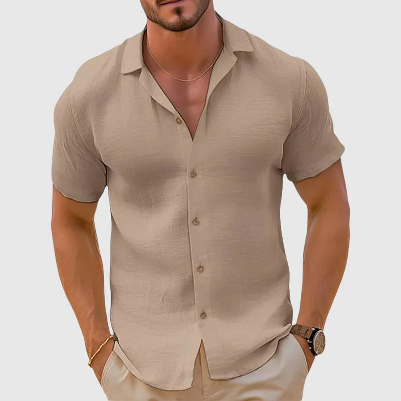 Men's Short Sleeve Shirt with Button Closure and Classic Collar