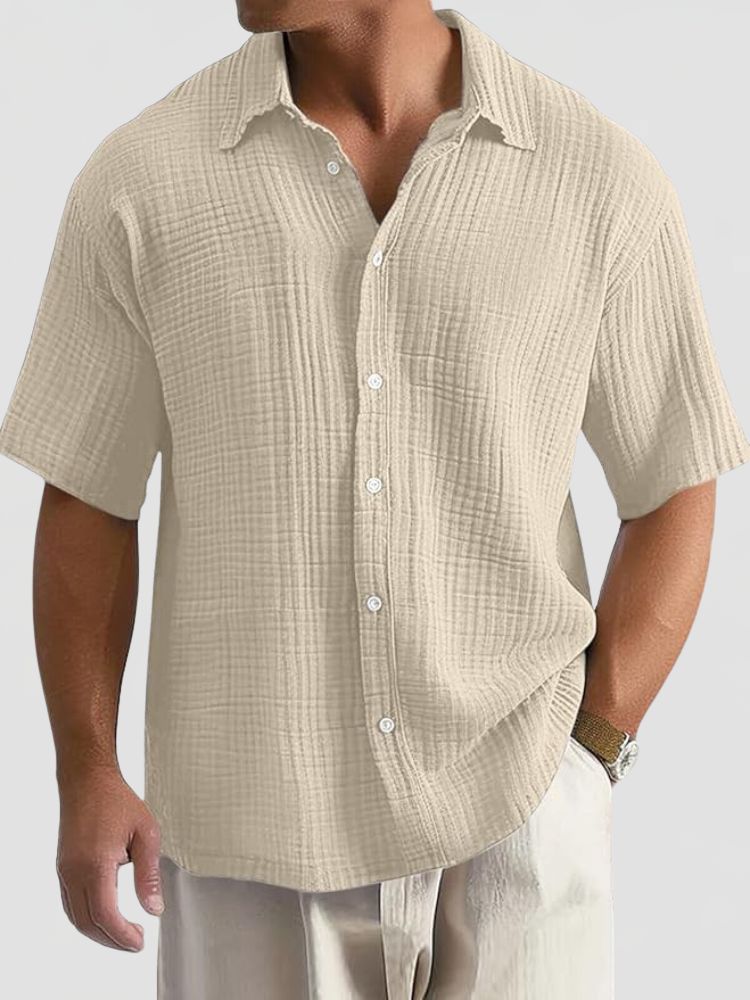 Men's Short Sleeve Textured Shirt with Classic Collar and Button Closure