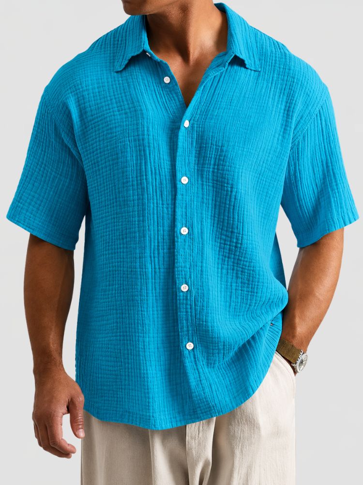 Men's Short Sleeve Textured Shirt with Classic Collar and Button Closure