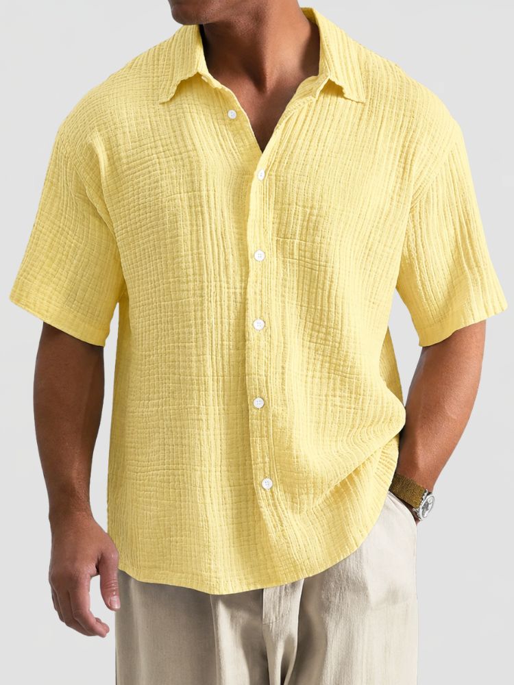 Men's Short Sleeve Textured Shirt with Classic Collar and Button Closure