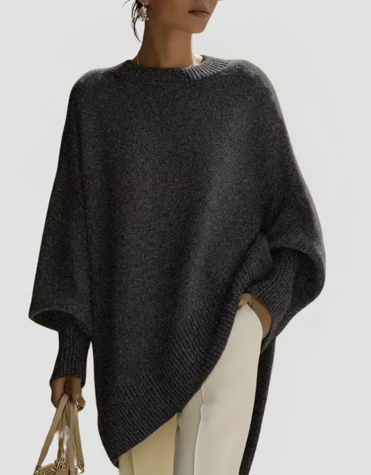 Women's Oversized Knit Jumper with Round Neck and Asymmetric Hem